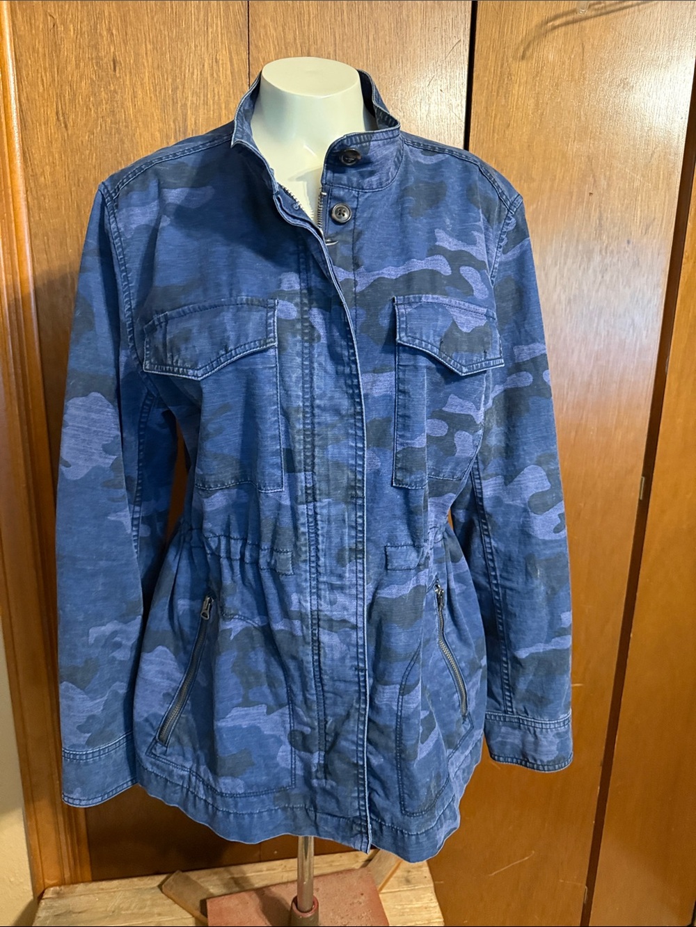 GAP Women’s Blue Camo Field Jacket